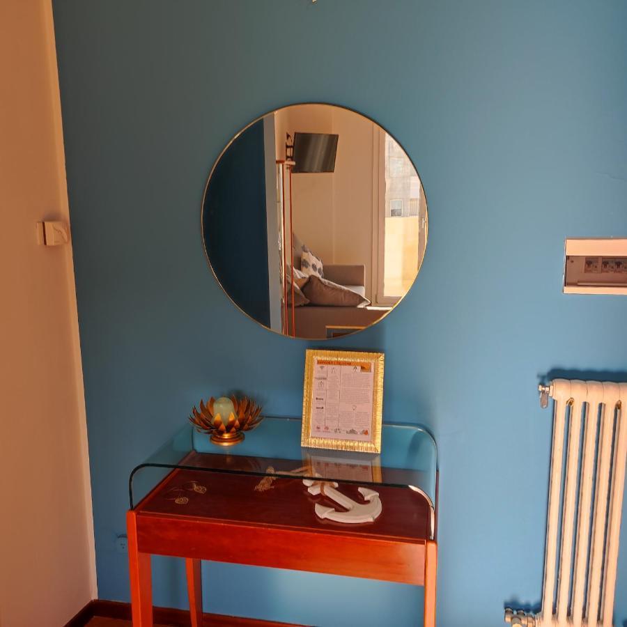 Ferienwohnung Tramonto In Baia Pesaro Exterior foto