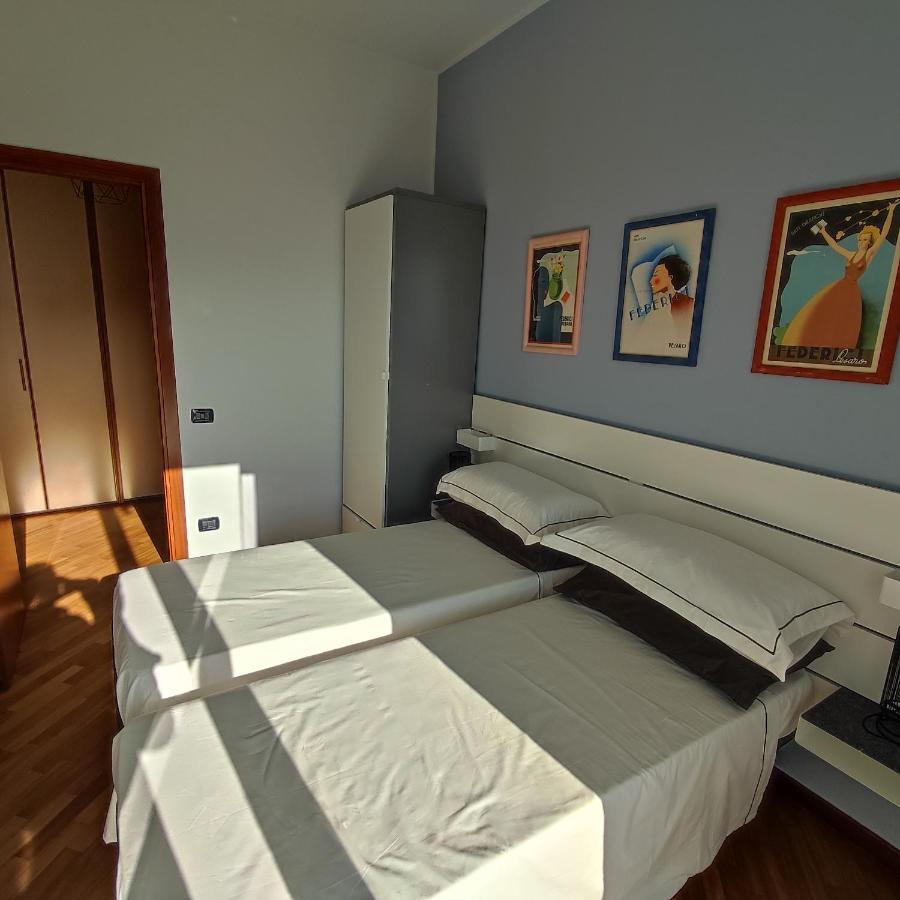 Ferienwohnung Tramonto In Baia Pesaro Exterior foto