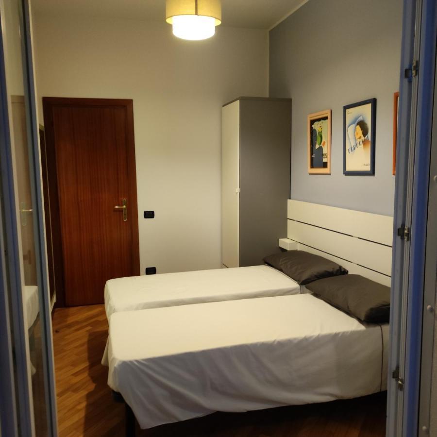 Ferienwohnung Tramonto In Baia Pesaro Exterior foto