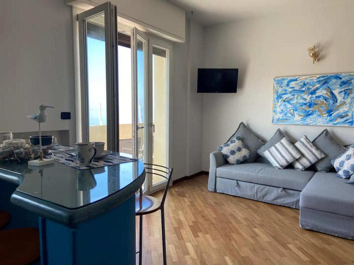 Ferienwohnung Tramonto In Baia Pesaro Exterior foto