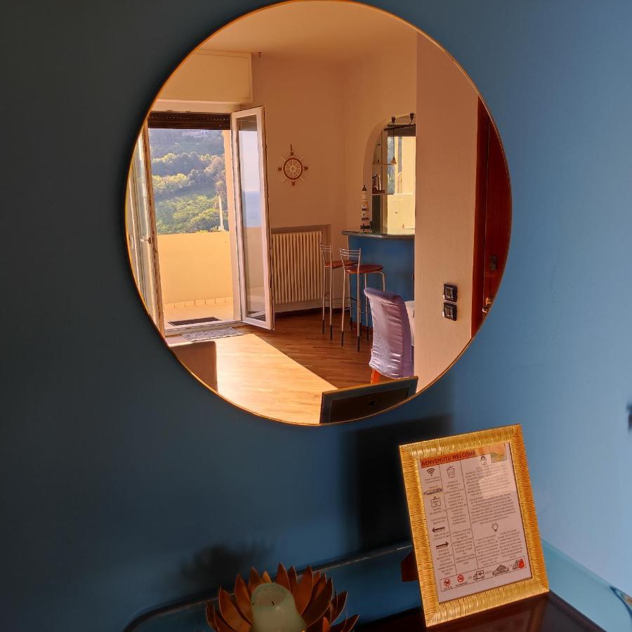 Ferienwohnung Tramonto In Baia Pesaro Exterior foto