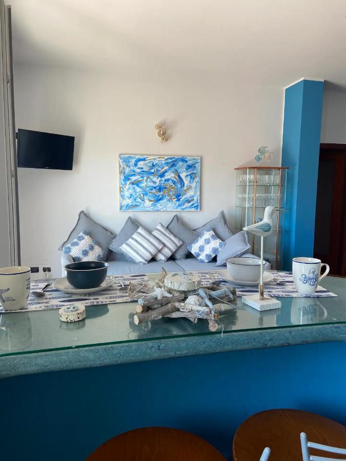 Ferienwohnung Tramonto In Baia Pesaro Exterior foto