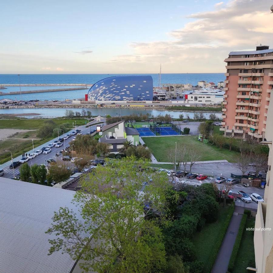 Ferienwohnung Tramonto In Baia Pesaro Exterior foto